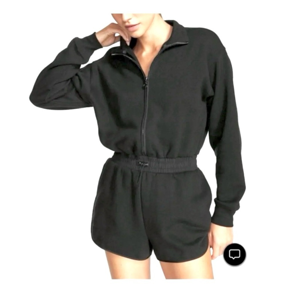 Nwt fleece shorts romper
